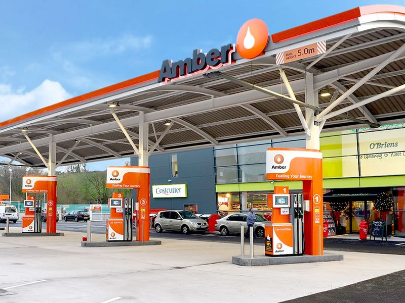 Amber Petroleum forecourt with rooftop solar PV install